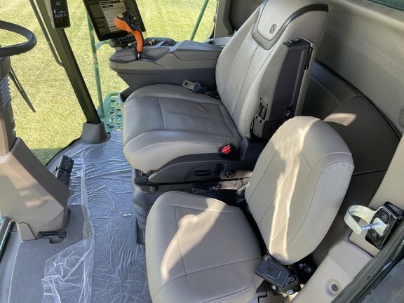 2024 John Deere X9 1000 Combine