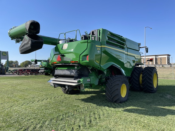 2024 John Deere X9 1000 Combine