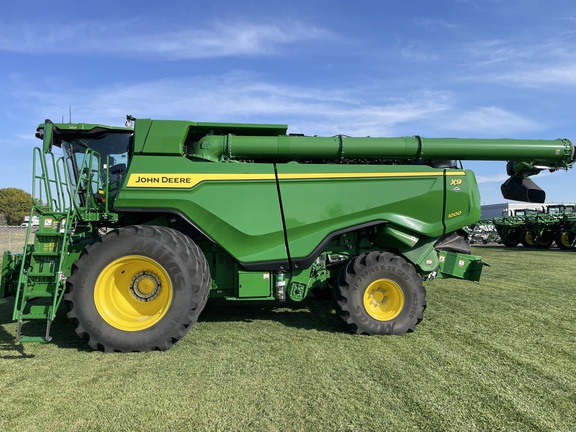 2024 John Deere X9 1000 Combine