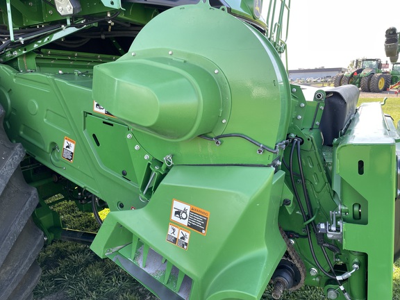 2024 John Deere X9 1000 Combine
