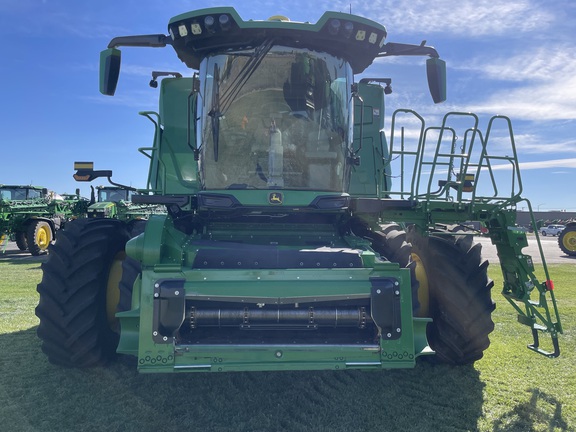 2024 John Deere X9 1000 Combine