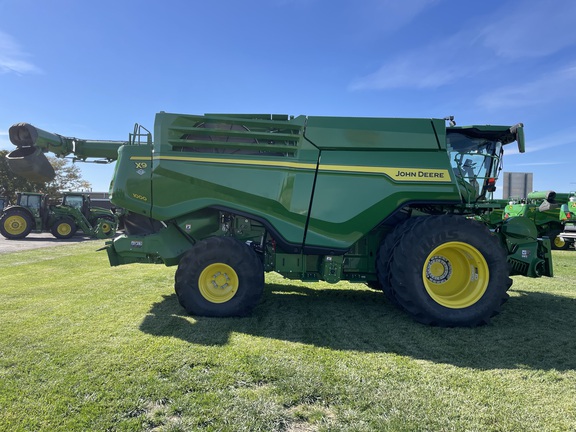 2024 John Deere X9 1000 Combine