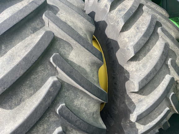 2024 John Deere X9 1000 Combine