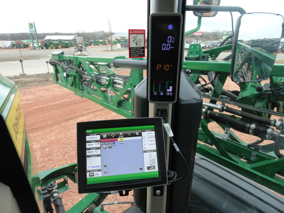 2024 John Deere 616R Sprayer/High Clearance