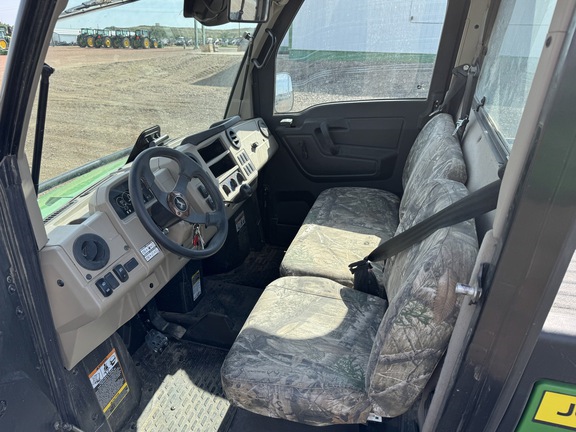 2023 John Deere XUV 835R ATV