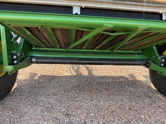 2023 John Deere 560M Baler/Round