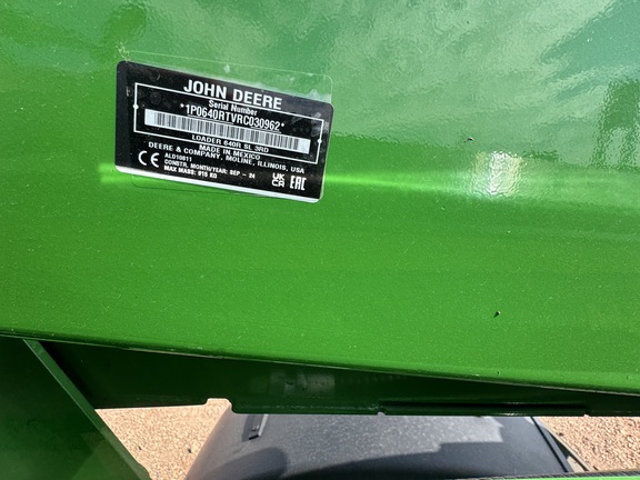 2024 John Deere 640R Loader