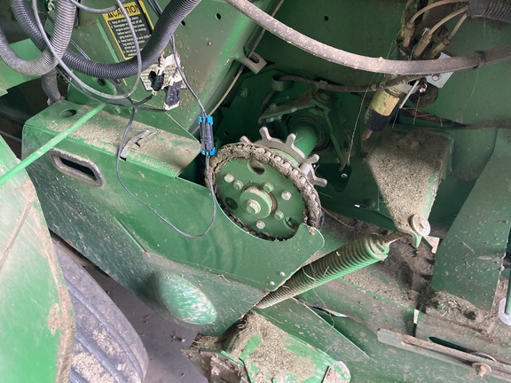 2017 John Deere 569 Baler/Round