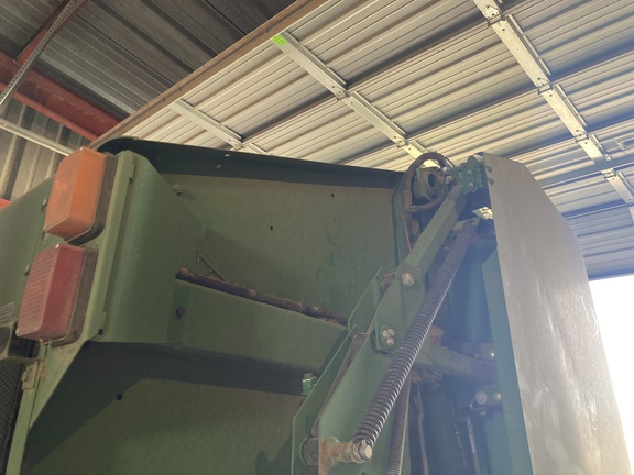 2017 John Deere 569 Baler/Round