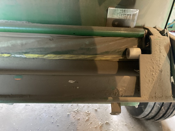 2017 John Deere 569 Baler/Round