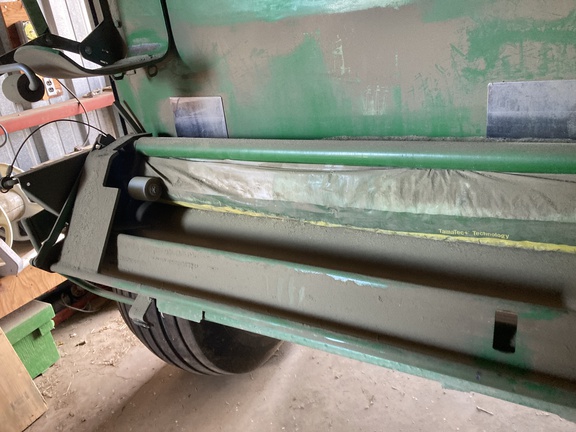 2017 John Deere 569 Baler/Round