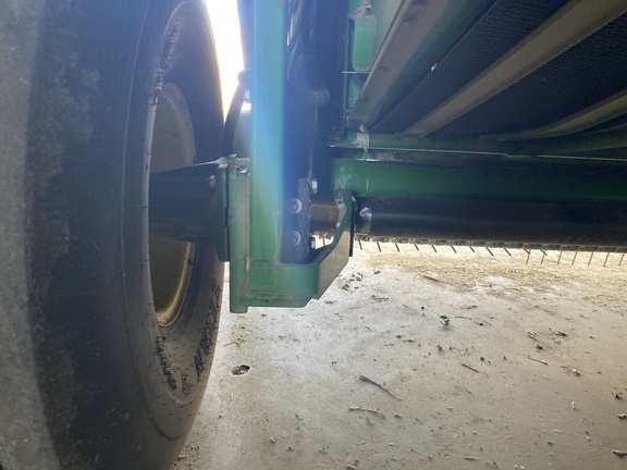 2017 John Deere 569 Baler/Round