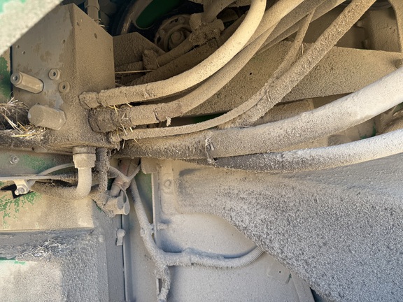 2017 John Deere S680 Combine