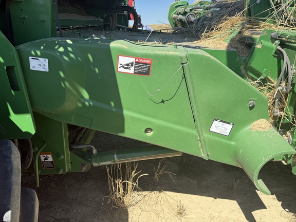 2017 John Deere S680 Combine