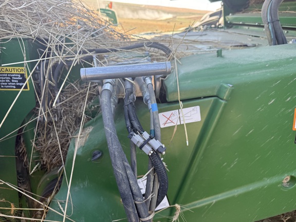 2017 John Deere S680 Combine