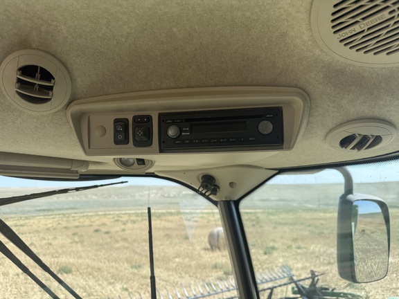 2017 John Deere S680 Combine