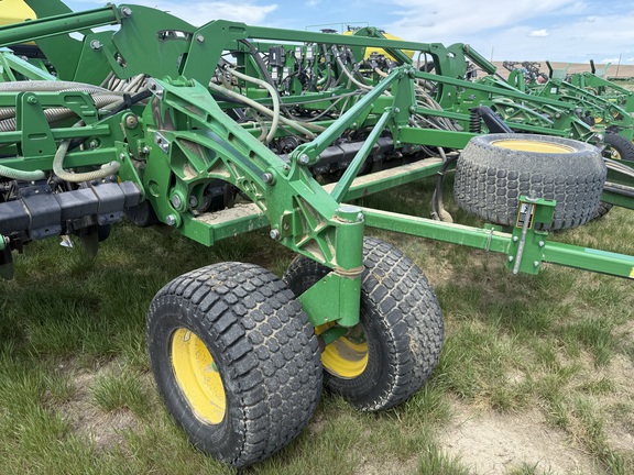 2014 John Deere 1835 Air Seeder