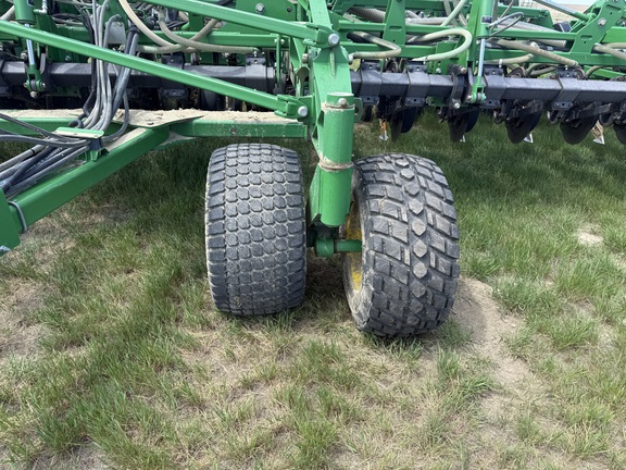 2014 John Deere 1835 Air Seeder