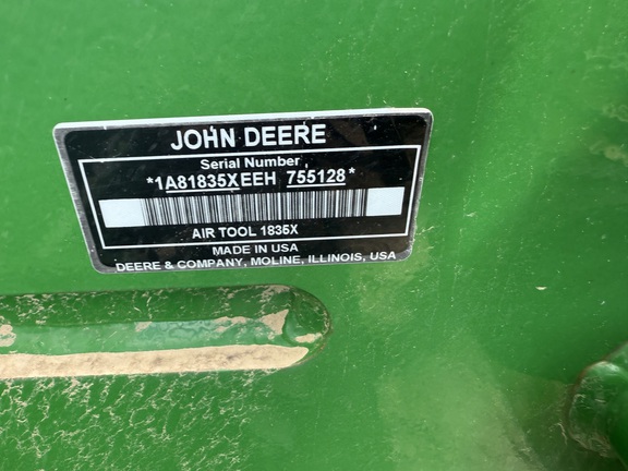 2014 John Deere 1835 Air Seeder