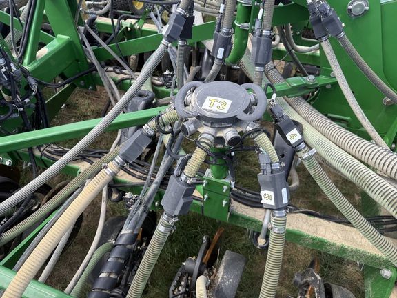 2014 John Deere 1835 Air Seeder