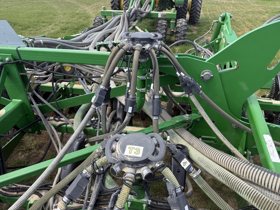 2014 John Deere 1835 Air Seeder