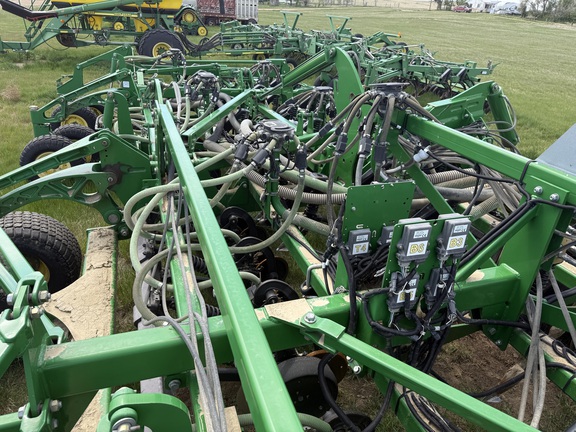 2014 John Deere 1835 Air Seeder