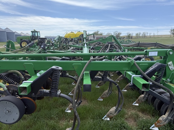 2014 John Deere 1835 Air Seeder