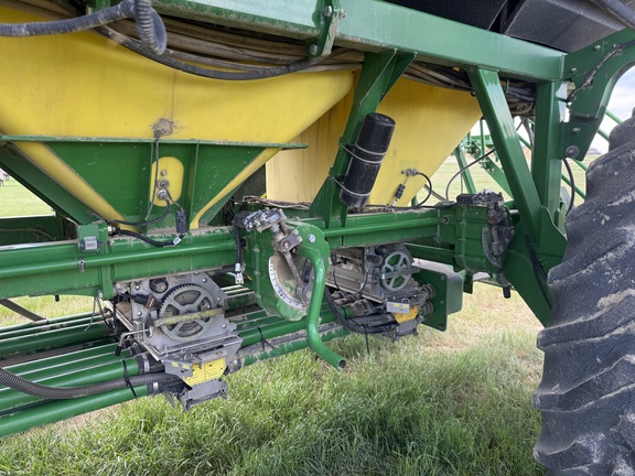 2014 John Deere 1835 Air Seeder