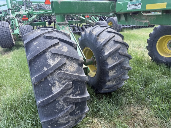 2014 John Deere 1835 Air Seeder