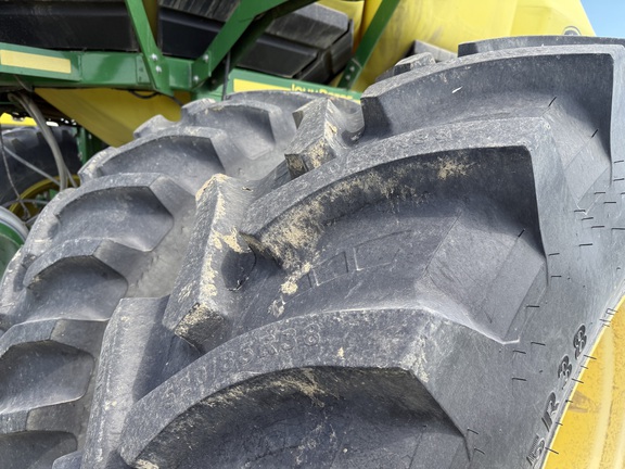 2014 John Deere 1835 Air Seeder