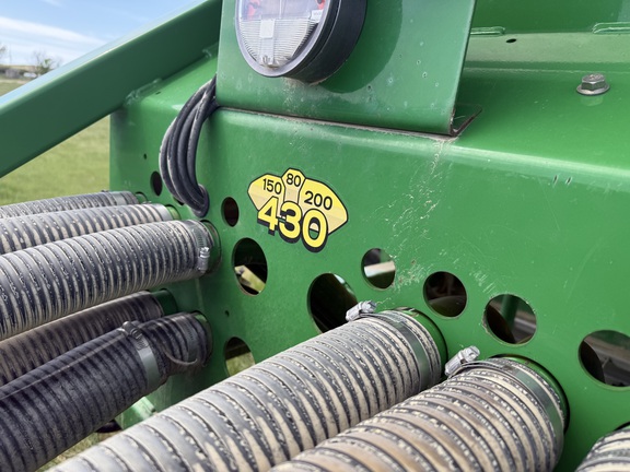 2014 John Deere 1835 Air Seeder