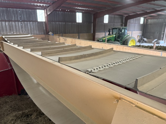 2021 Haybuster H1135 Bale Processor