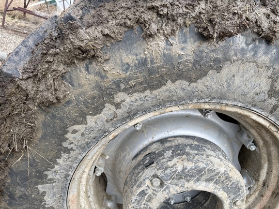 2010 Case IH Farmall 105U Tractor