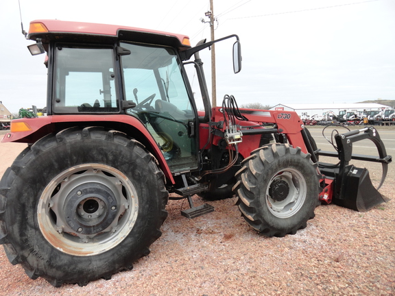 2010 Case IH Farmall 105U Tractor