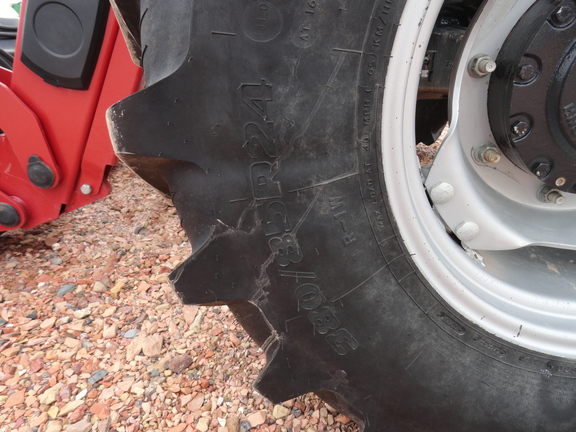 2010 Case IH Farmall 105U Tractor