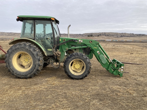 2013 John Deere 5083E Tractor