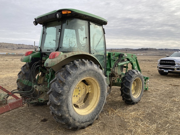 2013 John Deere 5083E Tractor