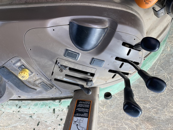 2013 John Deere 5083E Tractor