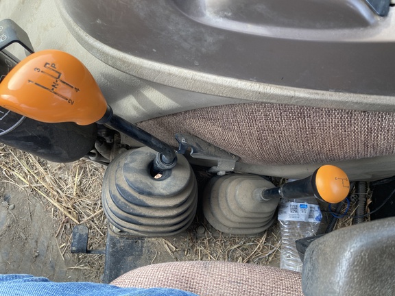 2013 John Deere 5083E Tractor