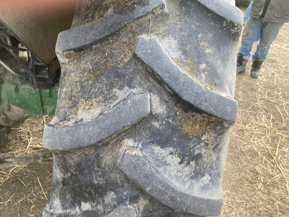 2013 John Deere 5083E Tractor