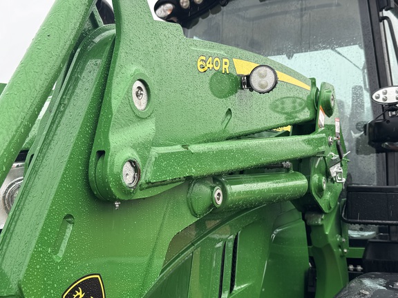 2024 John Deere 640R Loader