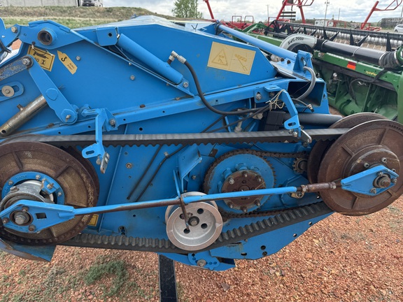 2008 Shelbourne CVS32 Header Combine