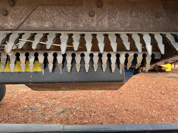 2008 Shelbourne CVS32 Header Combine