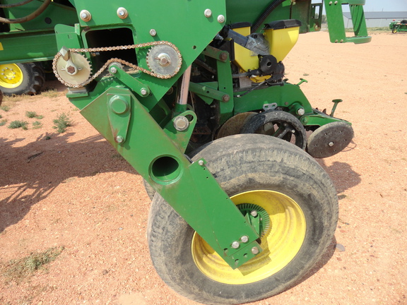 2012 John Deere 1770NT CCS Planter