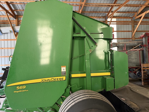2014 John Deere 569 Baler/Round