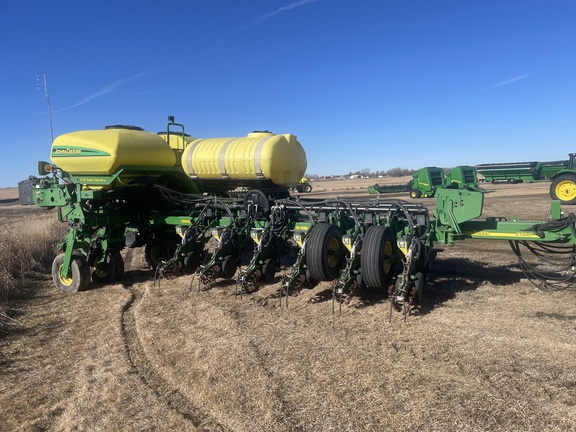 2008 John Deere 1770NT CCS Planter