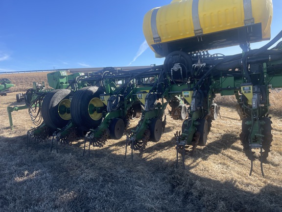 2008 John Deere 1770NT CCS Planter