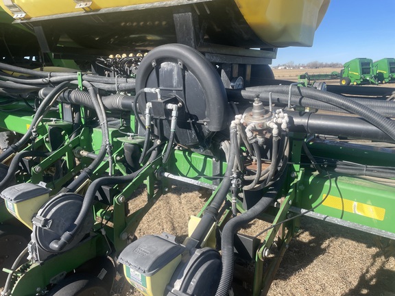 2008 John Deere 1770NT CCS Planter