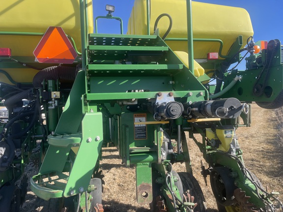 2008 John Deere 1770NT CCS Planter