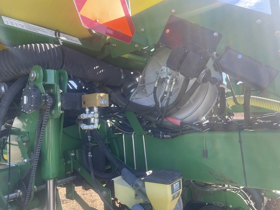 2008 John Deere 1770NT CCS Planter